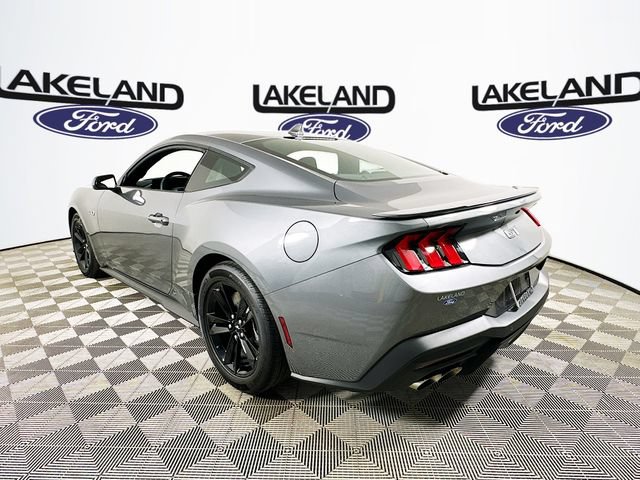 Used 2025 Ford Mustang GT RWD image 5