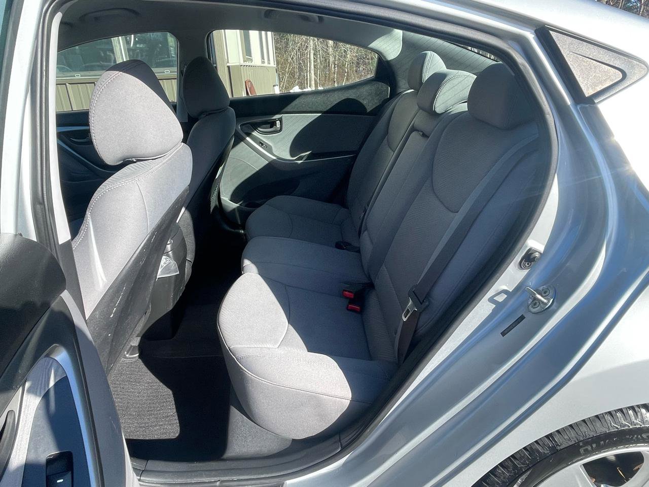 Used 2013 Hyundai Elantra GLS w/ Preferred Pkg FWD image 9