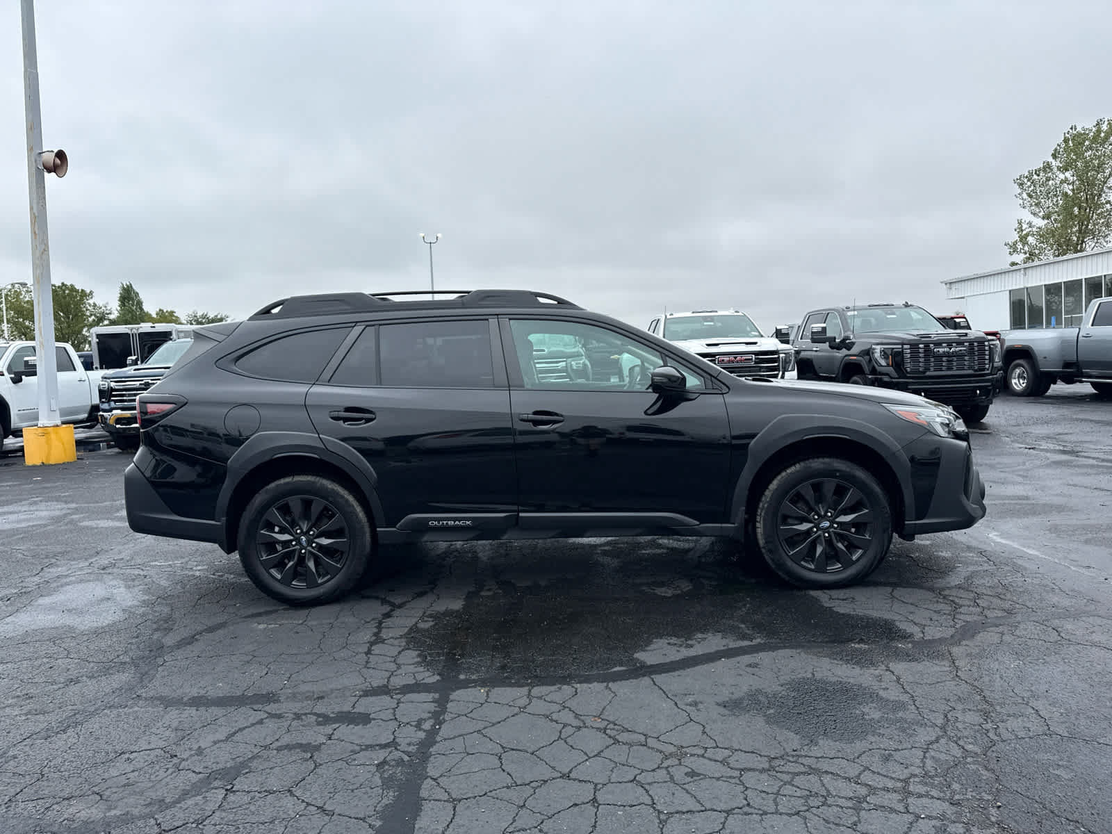 Used 2024 Subaru Outback Onyx Edition w/ Popular Package #2 AWD/4WD image 6