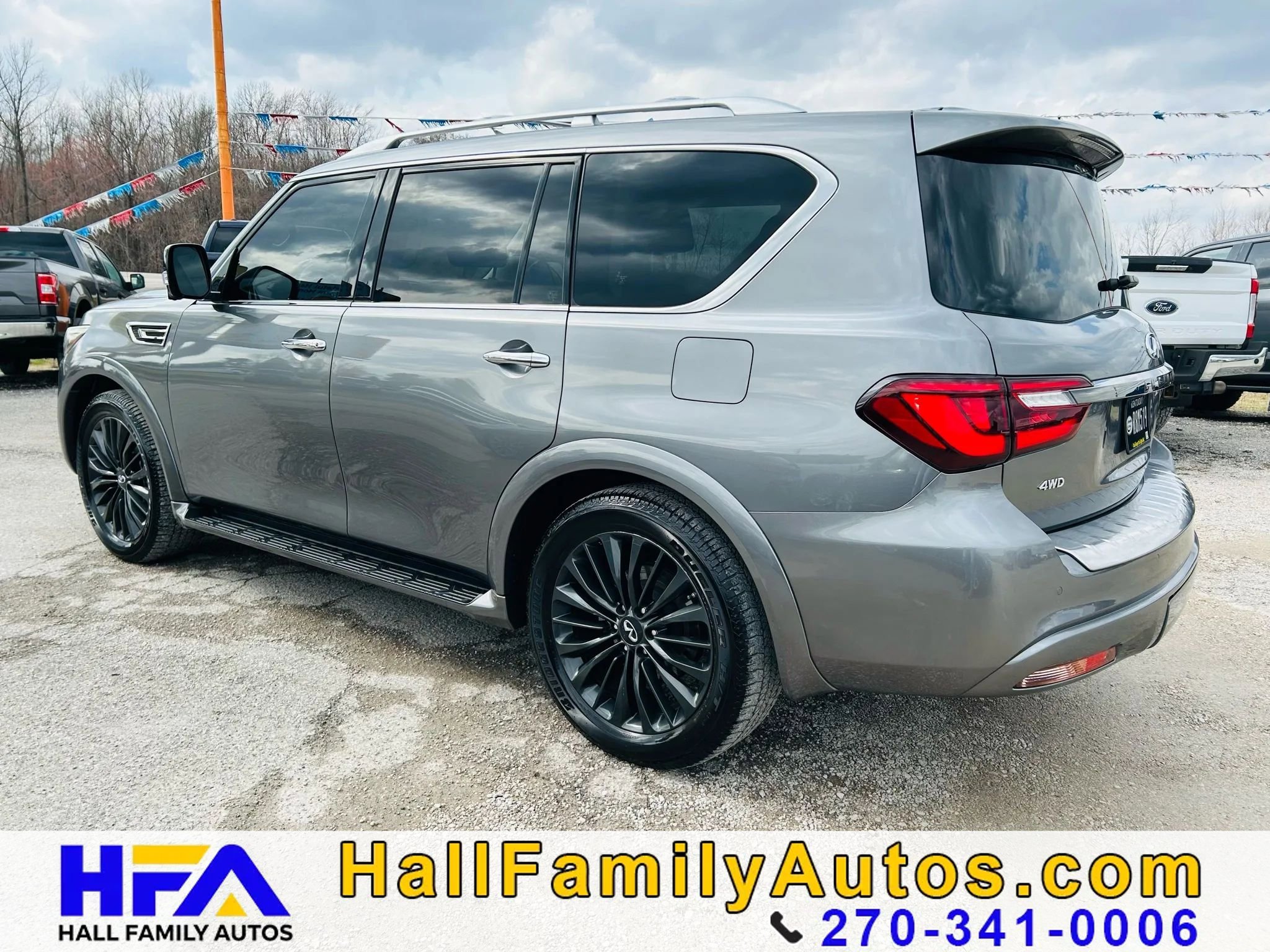Used 2021 INFINITI QX80 Premium Select w/ All-Season Package image 3
