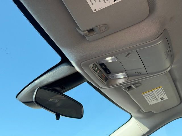 Used 2025 Chevrolet Blazer LT image 25