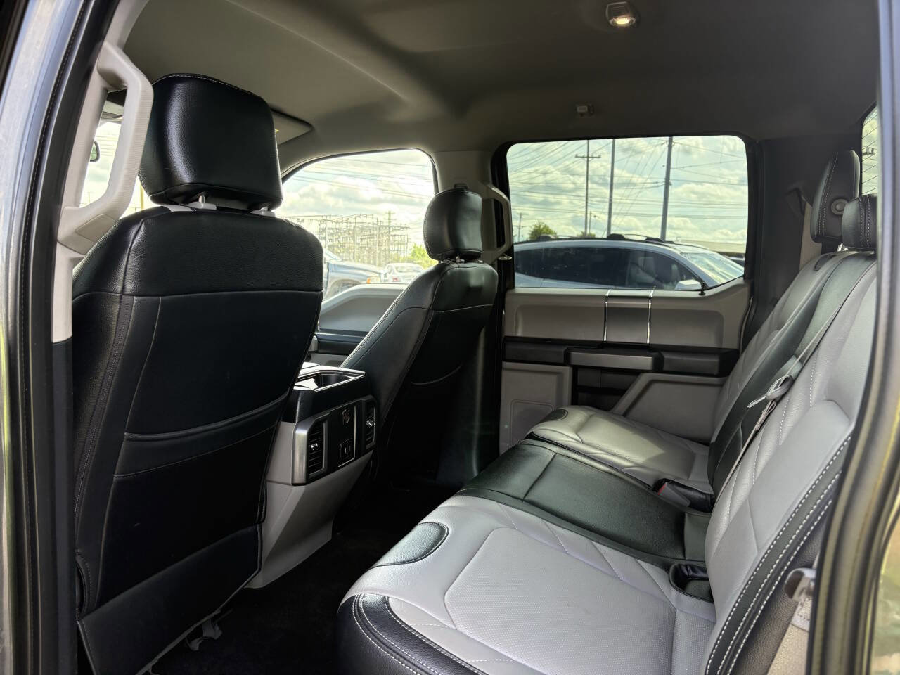 Used 2018 Ford F150 XLT w/ Equipment Group 302A Luxury AWD/4WD image 17