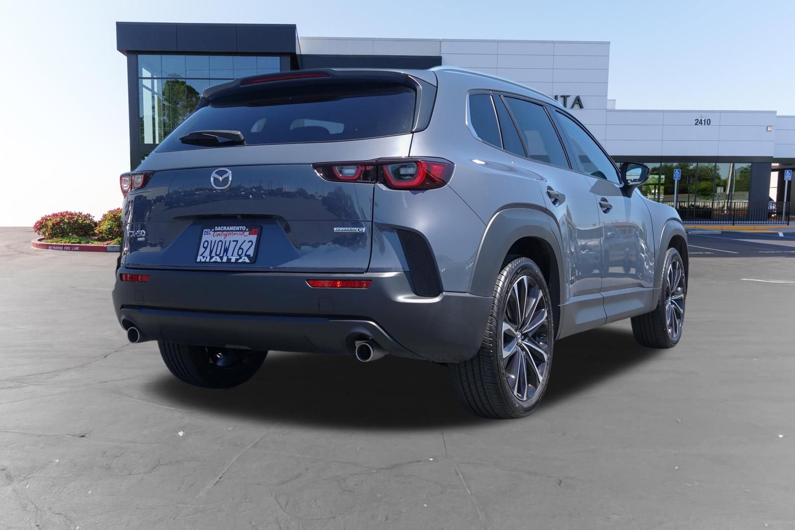 Used 2025 MAZDA CX-50 AWD 2.5 S w/ Premium Plus Pkg image 4