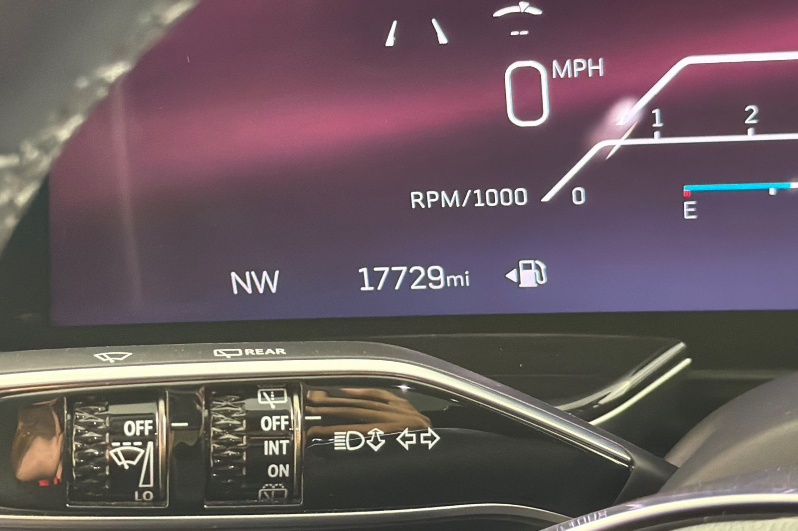 Used 2025 Cadillac Escalade Sport w/ LPO, ONYX Package AWD/4WD image 24