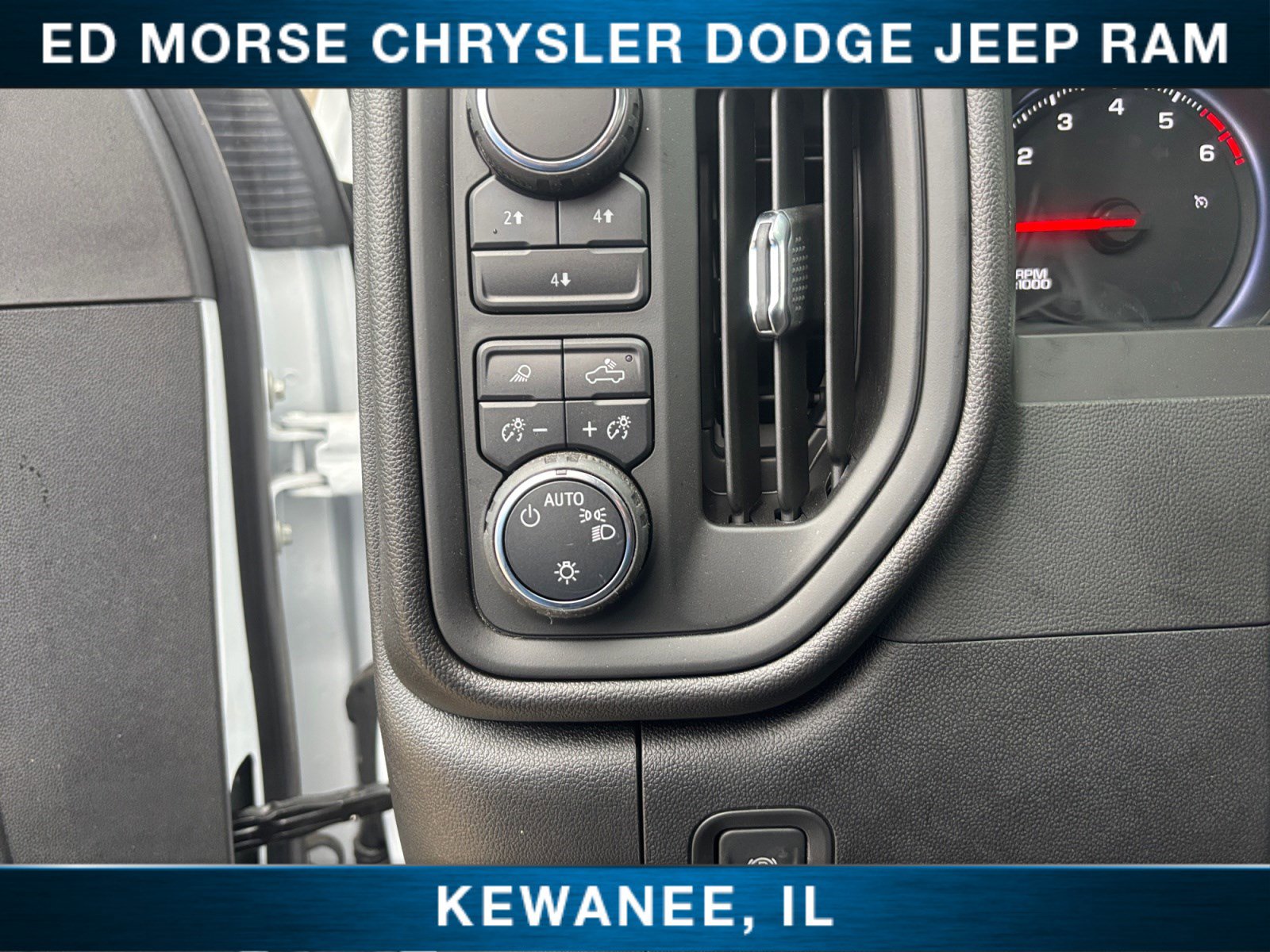 Used 2025 Chevrolet Silverado 2500 W/T w/ WT Convenience Package image 21