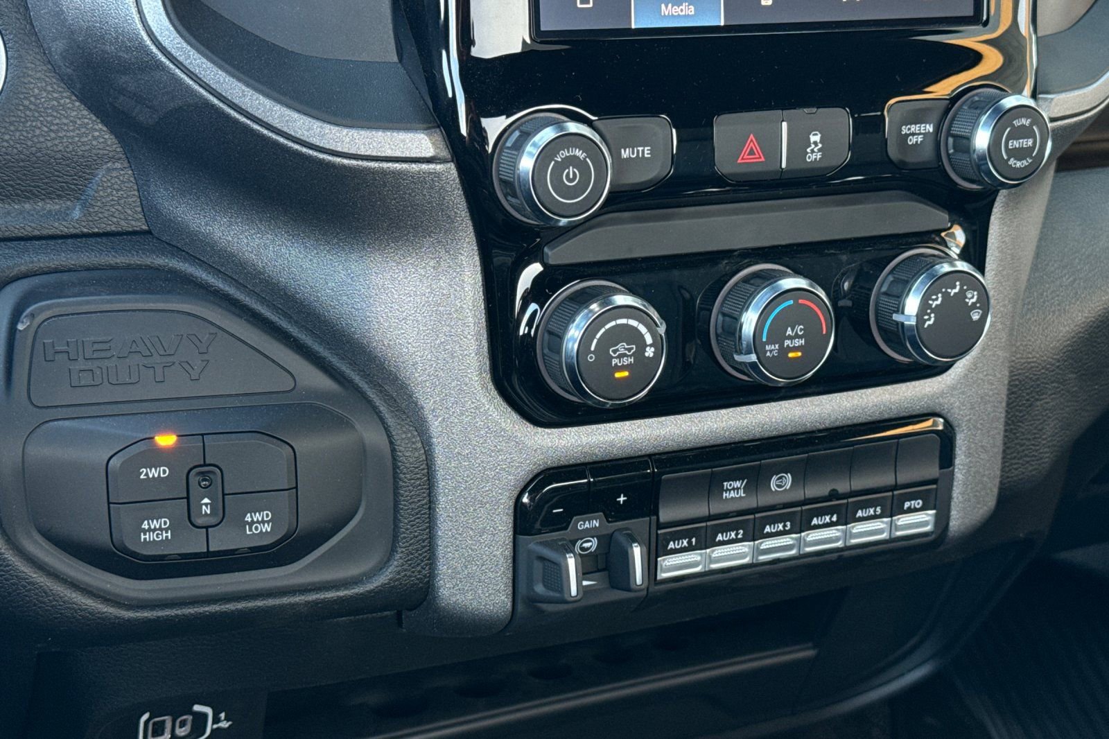 New 2025 RAM 5500 Tradesman w/ Chrome Appearance Group AWD/4WD image 20