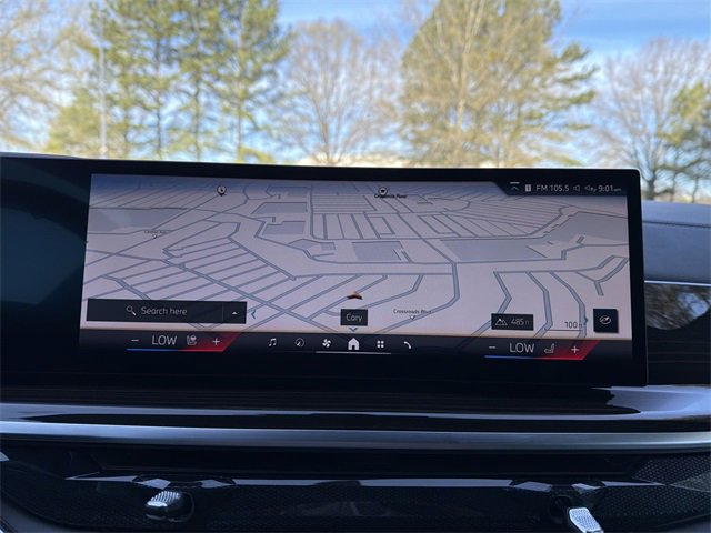 Used 2025 BMW X5 xDrive50e image 18