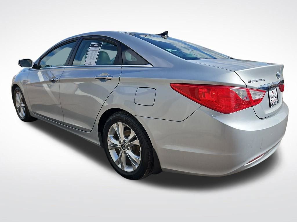 Used 2012 Hyundai Sonata Limited FWD image 3