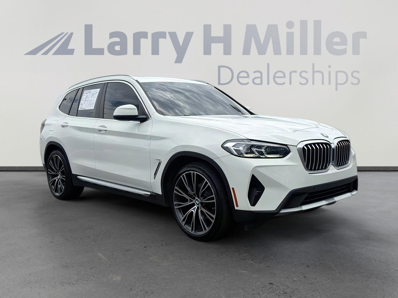 Used 2022 BMW X3 sDrive30i w/ Premium Package 2 (ZPA) RWD image 8
