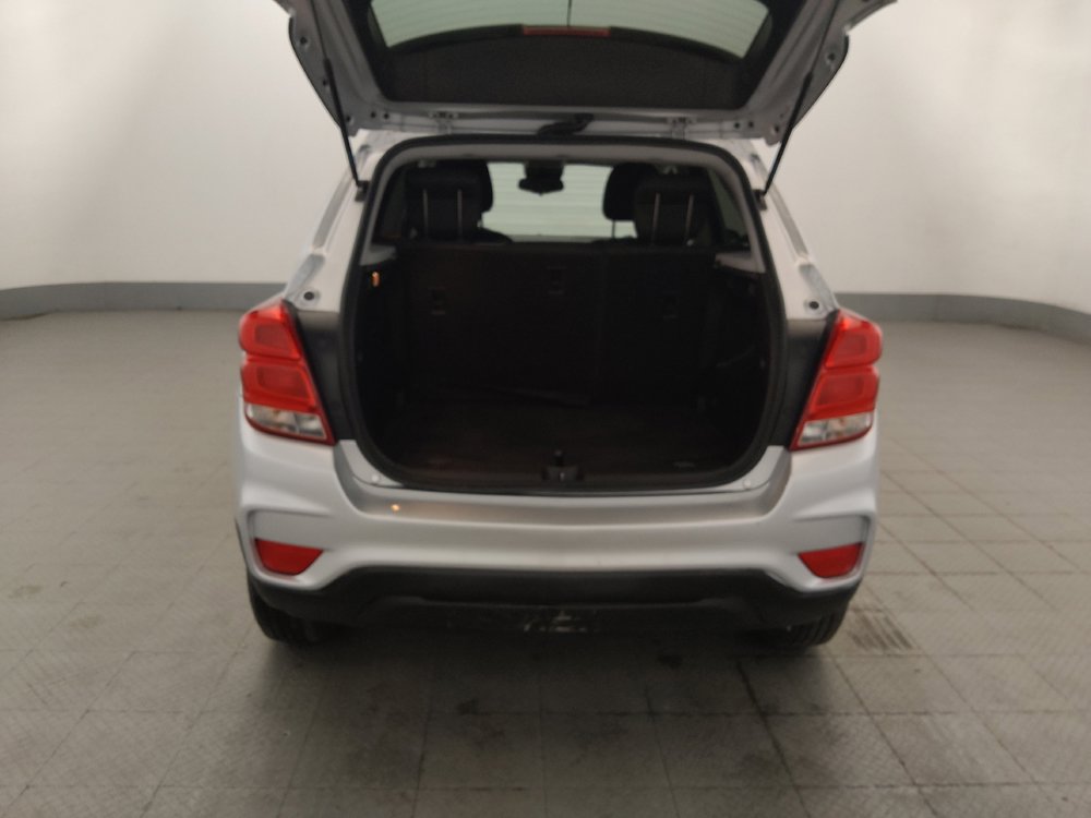 Used 2020 Chevrolet Trax LT FWD image 29