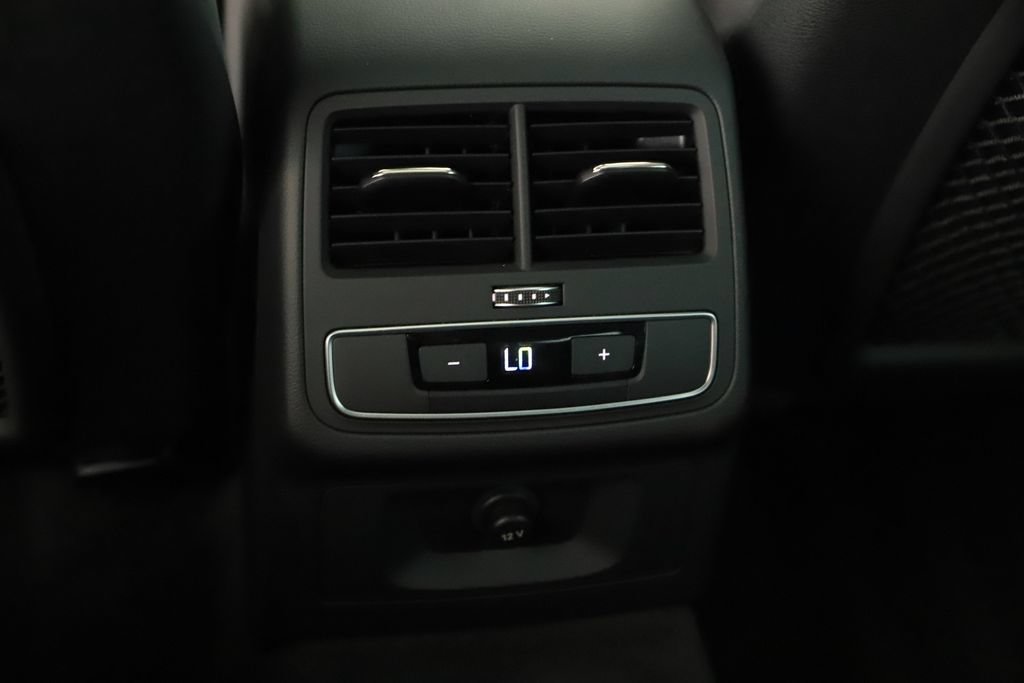 Used 2022 Audi A4 2.0T Premium AWD/4WD image 22