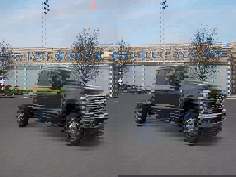 New 2026 Ford F350 4x4 Crew Cab DRW Super Duty image 7