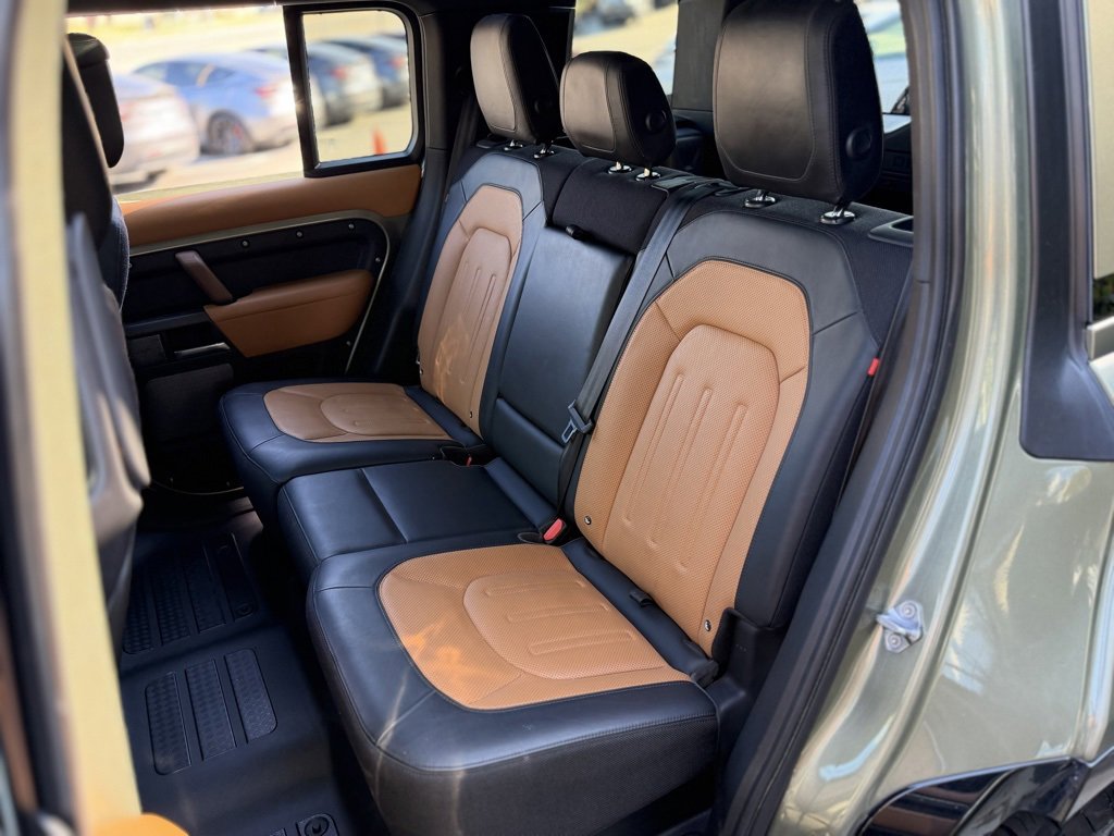 Used 2020 Land Rover Defender 110 X image 31