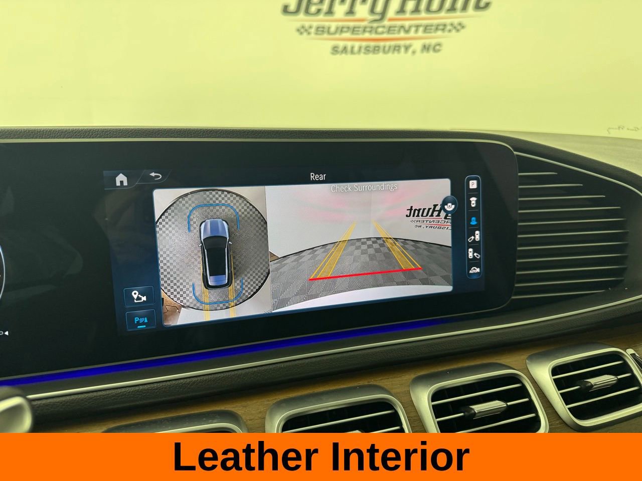 Used 2024 Mercedes-Benz GLE 350 4MATIC image 4