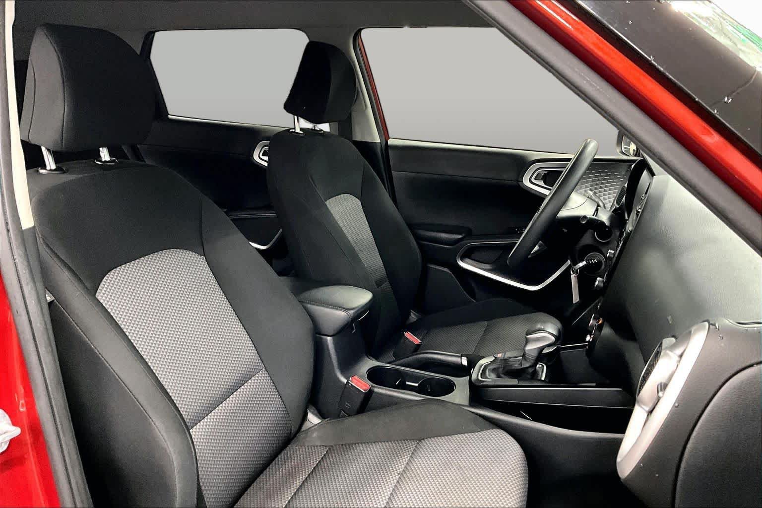Used 2021 Kia Soul LX FWD image 8