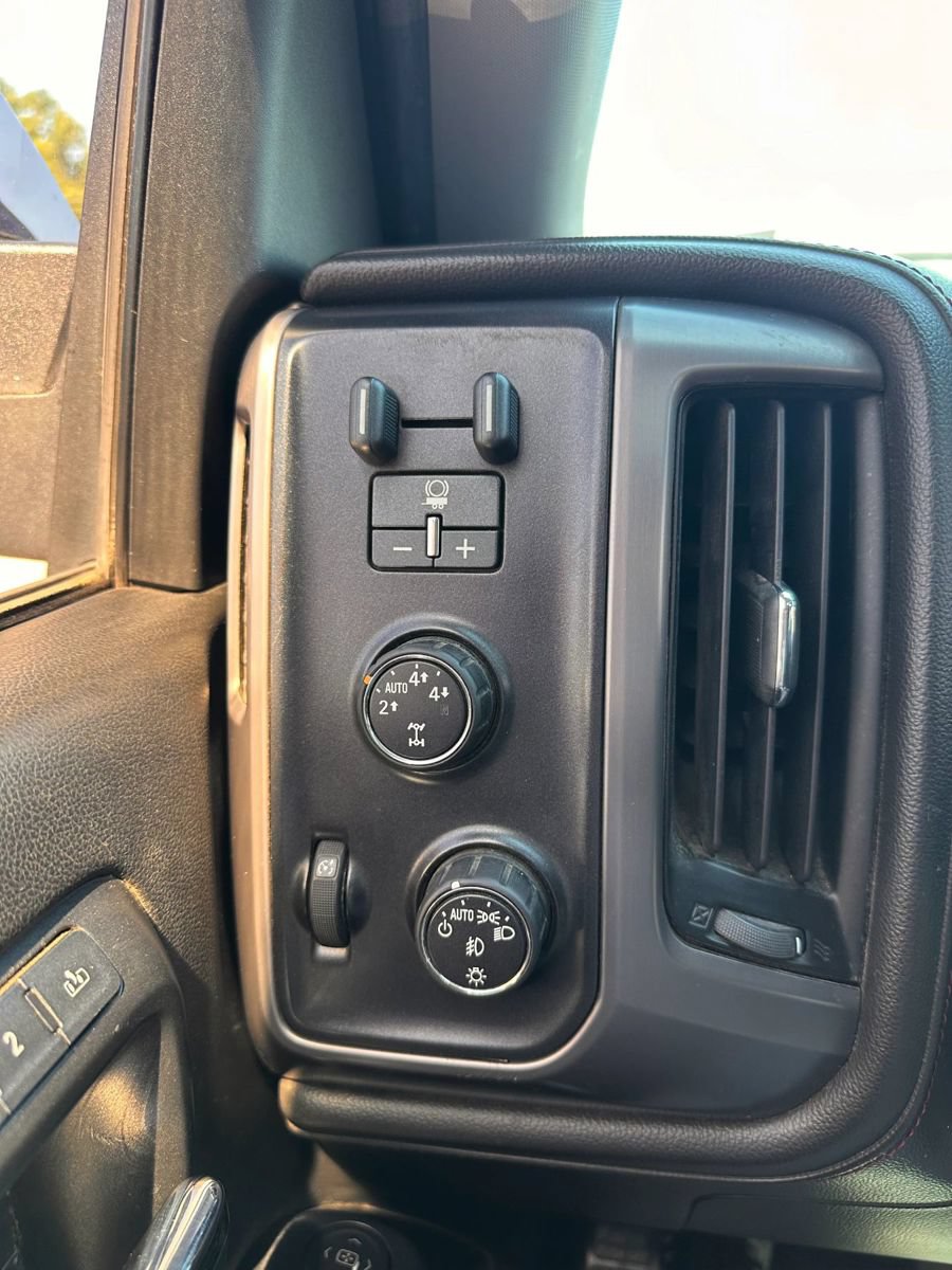 Used 2015 GMC Sierra 1500 SLT AWD/4WD image 31