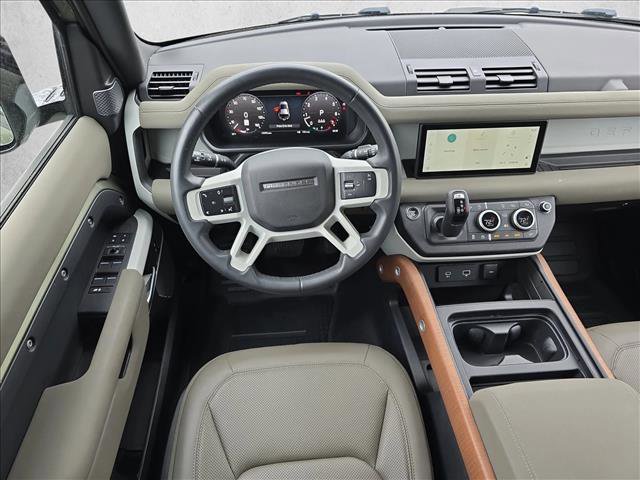 Used 2023 Land Rover Defender 110 S AWD/4WD image 15