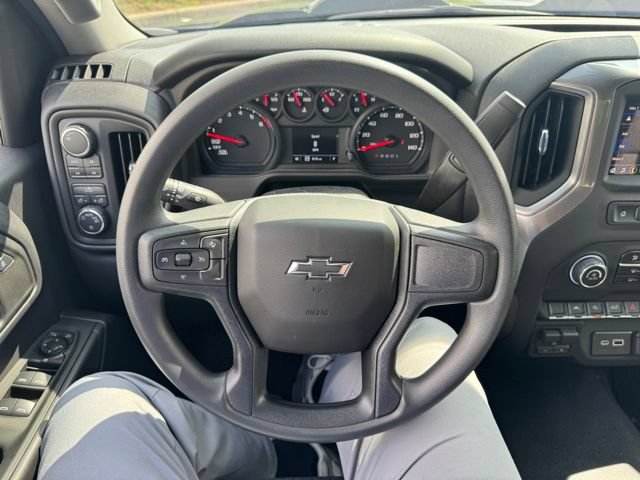Used 2025 Chevrolet Silverado 1500 Custom Trail Boss w/ Dark Appearance Package AWD/4WD image 16
