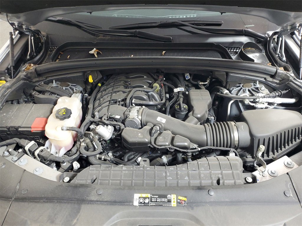 Used 2024 Jeep Grand Cherokee L Laredo image 9