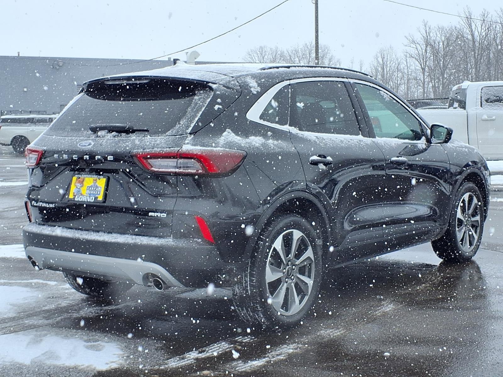 Used 2023 Ford Escape Platinum video 2