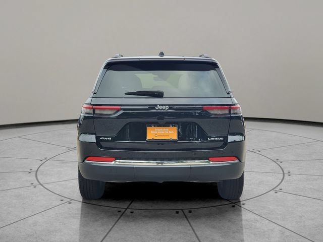 Certified 2024 Jeep Grand Cherokee Laredo w/ Luxury Tech Group I AWD/4WD image 11