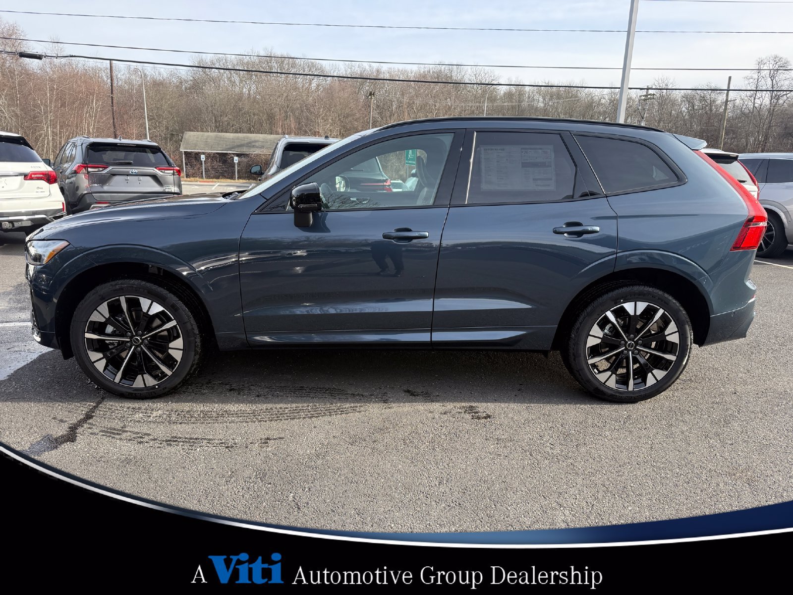 Used 2026 Volvo XC60 B5 Plus w/ Protection Package Premier AWD/4WD image 5