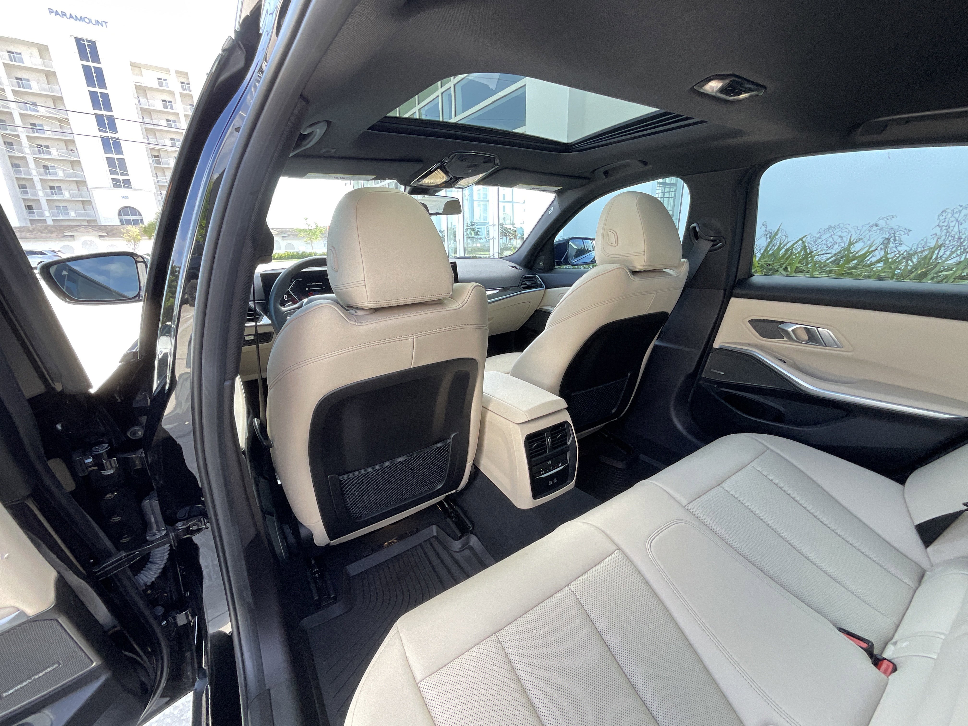 Certified 2023 BMW 330i Sedan w/ Premium Package image 24