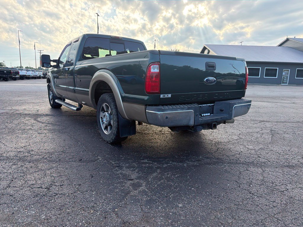 Used 2011 Ford F250 Lariat RWD image 4