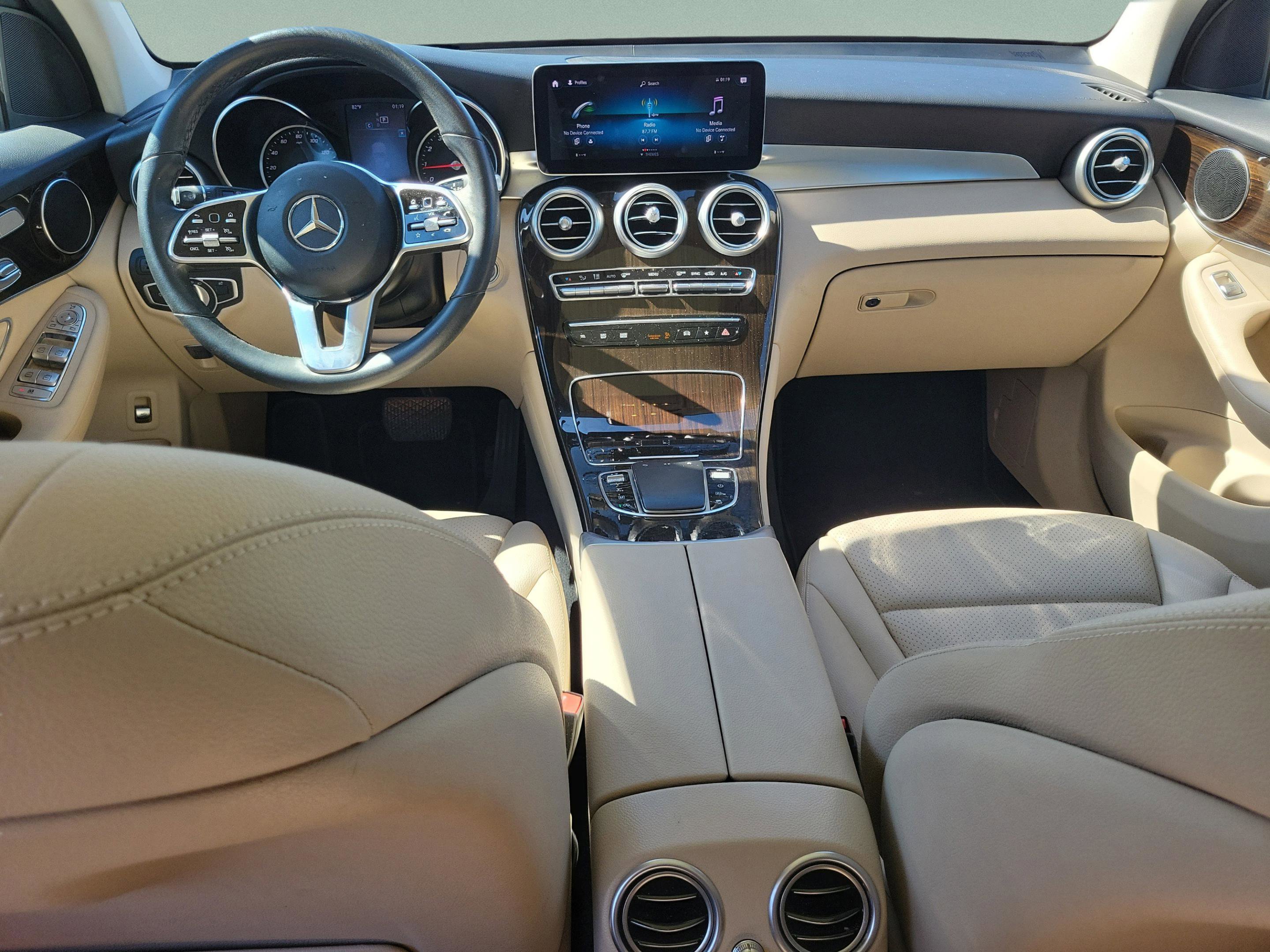 Used 2022 Mercedes-Benz GLC 300 image 12