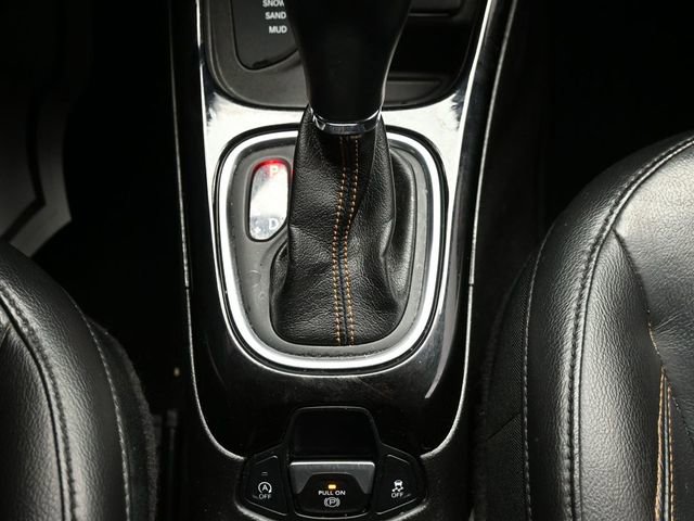 Used 2018 Jeep Compass Limited w/ Navigation Group image 40