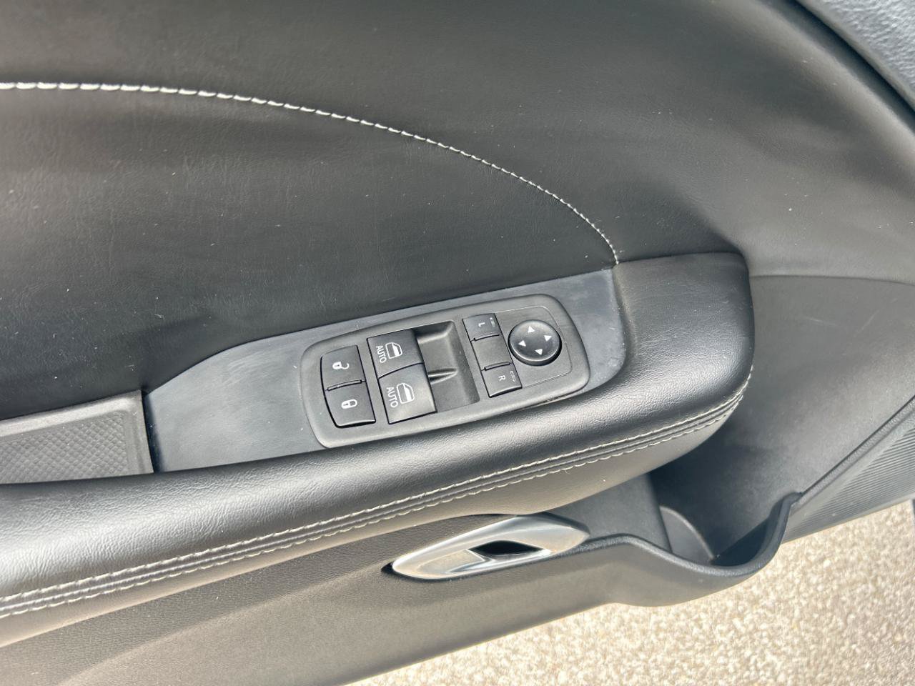 Used 2019 Dodge Challenger SXT w/ Plus Package RWD image 12