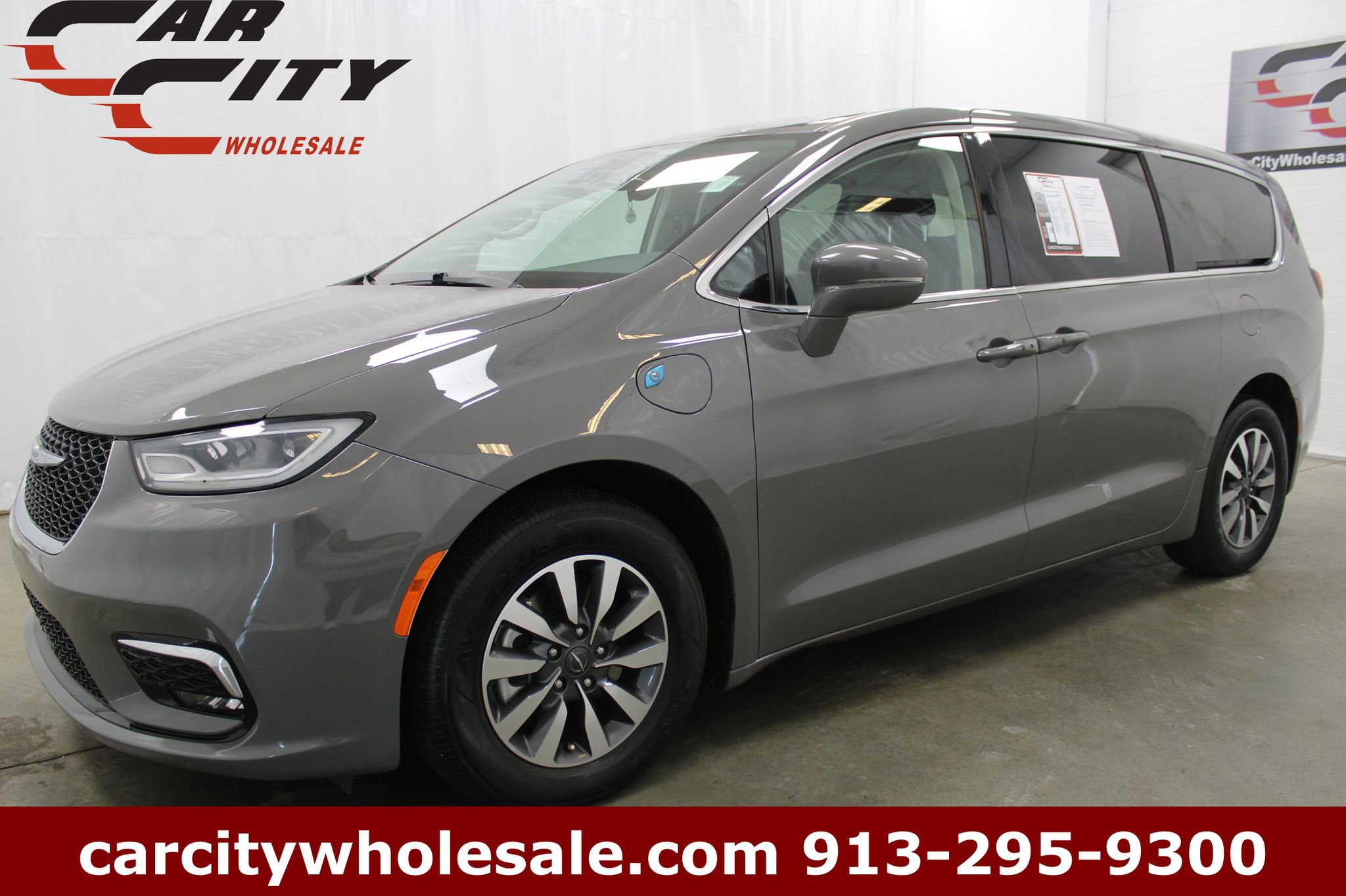 Used 2022 Chrysler Pacifica Touring-L