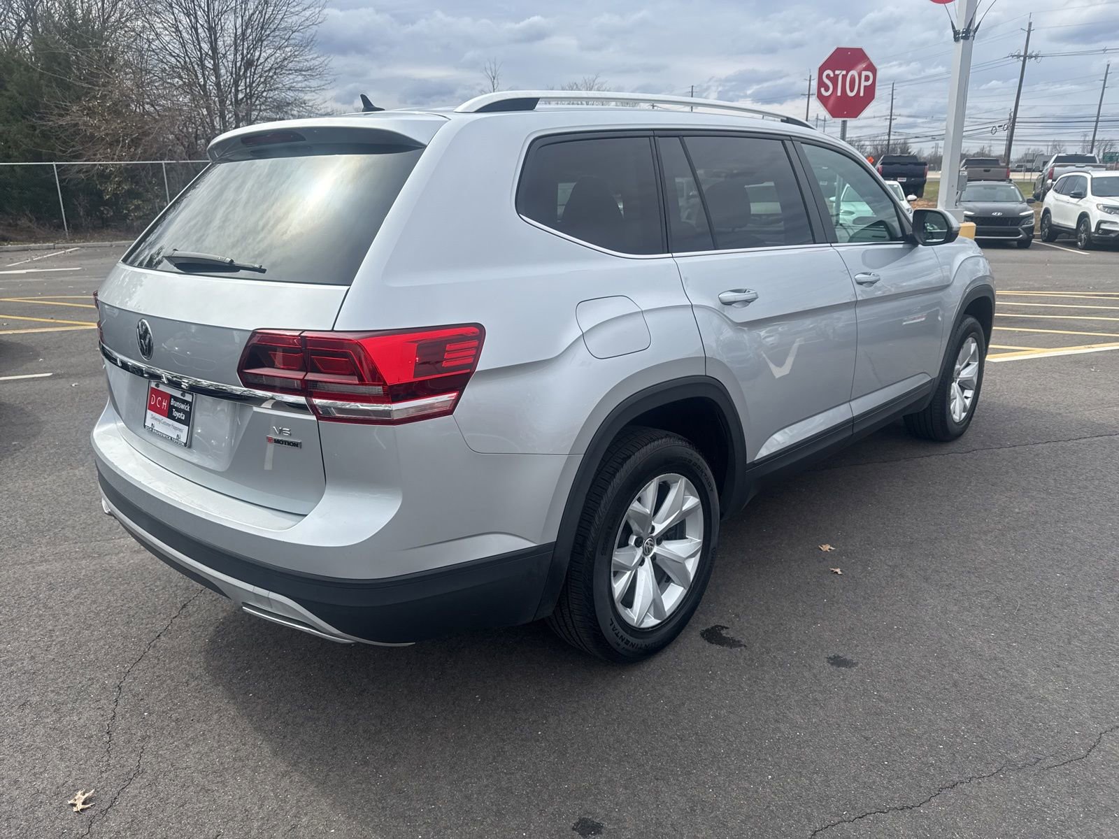 Used 2018 Volkswagen Atlas S image 5