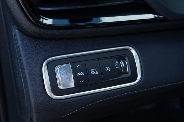 New 2026 Buick Enclave Avenir w/ Super Cruise Package FWD image 14