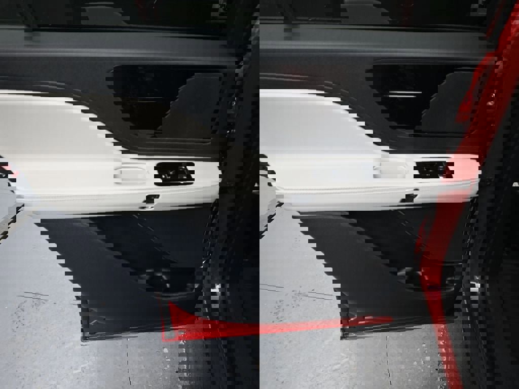 New 2026 Lincoln Aviator AWD w/ Jet Appearance Package image 29