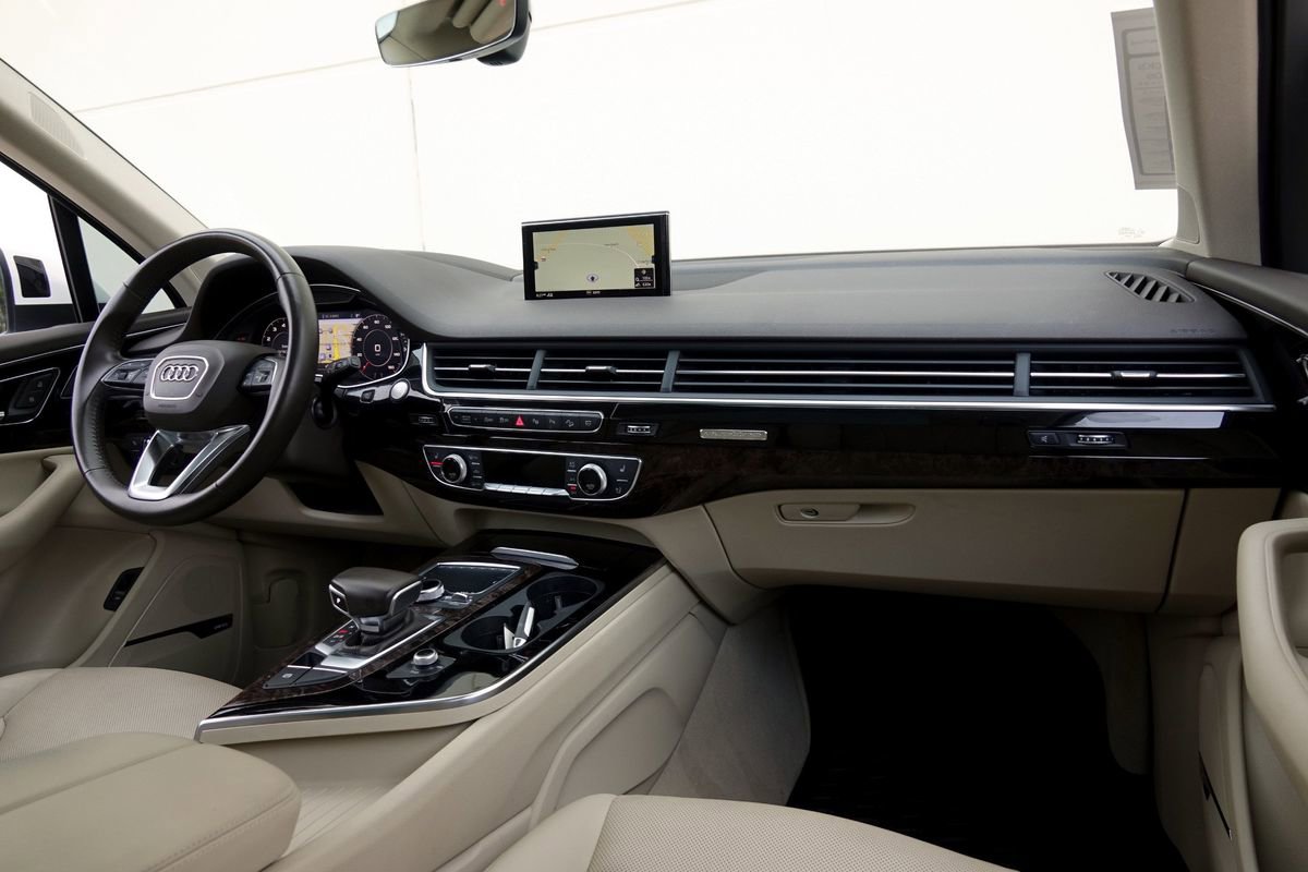 Used 2019 Audi Q7 3.0T Prestige w/ Prestige Package image 7