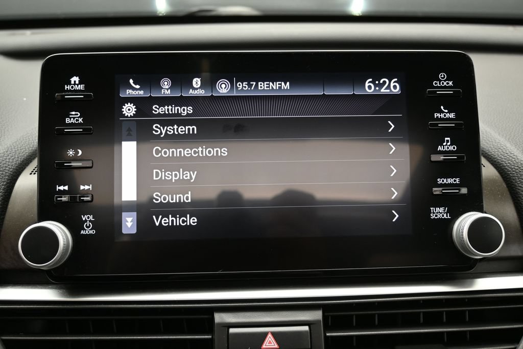 Used 2018 Honda Accord EX image 26