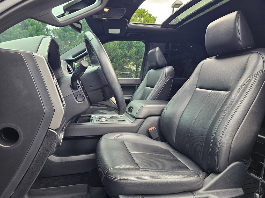 Used 2021 Ford Expedition XLT RWD image 14