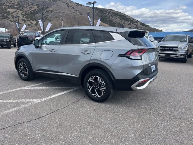 Used 2023 Kia Sportage LX image 6
