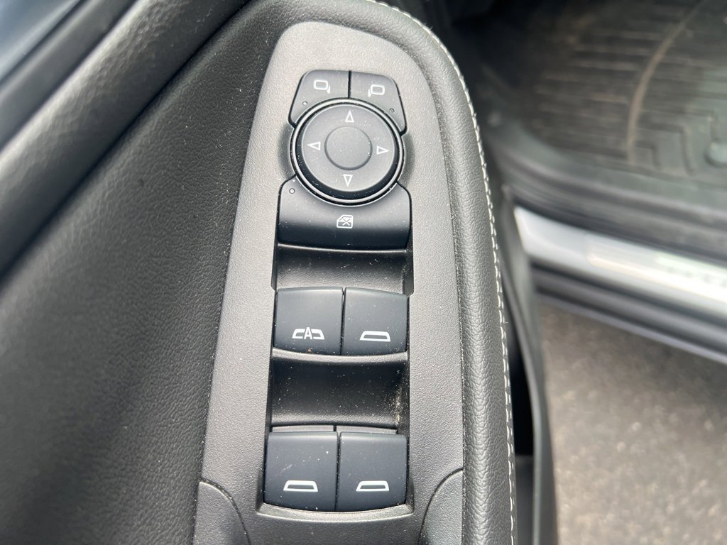 Used 2023 Buick Encore GX Essence w/ Experience Buick Package image 26