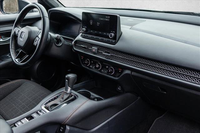 Used 2025 Honda HR-V Sport image 27