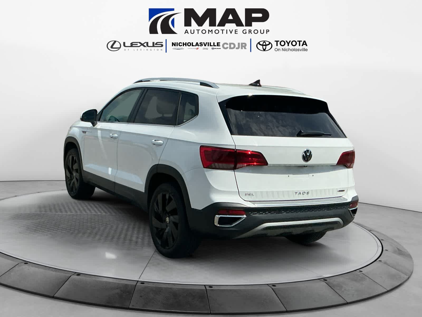 Used 2023 Volkswagen Taos SEL w/ Black Wheel Package AWD/4WD image 3