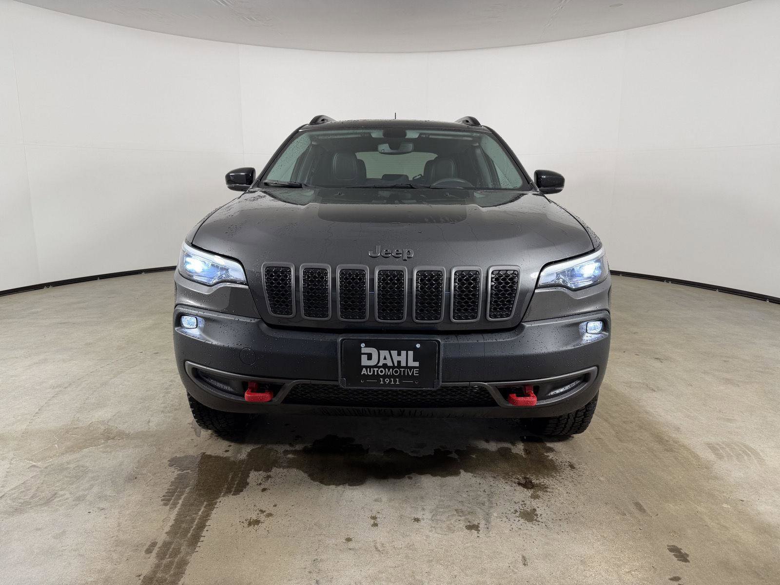 Used 2022 Jeep Cherokee Trailhawk image 13
