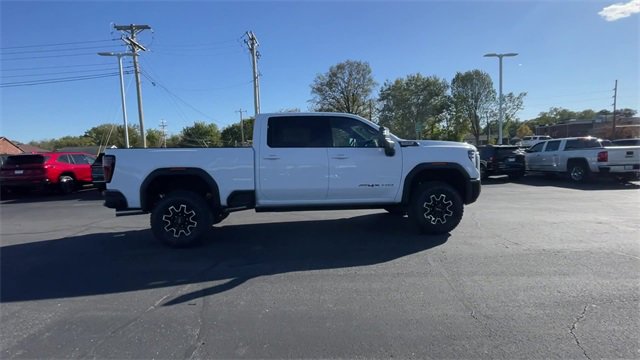 New 2026 GMC Sierra 2500 AT4X image 9