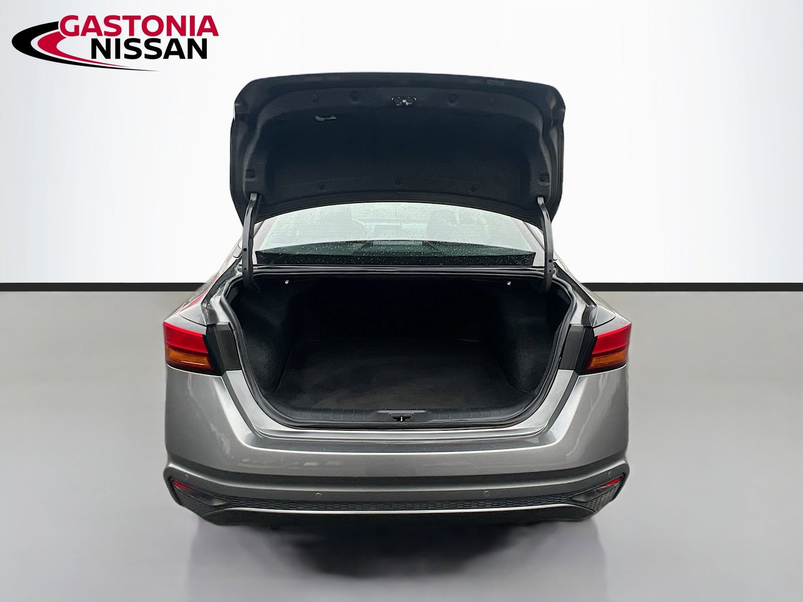 Used 2024 Nissan Altima 2.5 S image 31