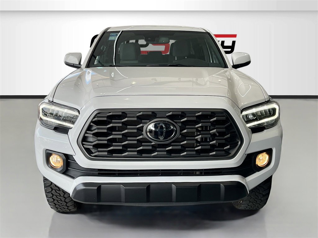 Used 2023 Toyota Tacoma TRD Off-Road image 2