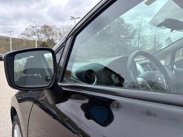 Used 2016 Nissan Versa Note SV FWD image 25