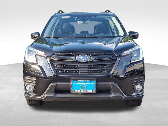 Used 2023 Subaru Forester Premium AWD/4WD image 2