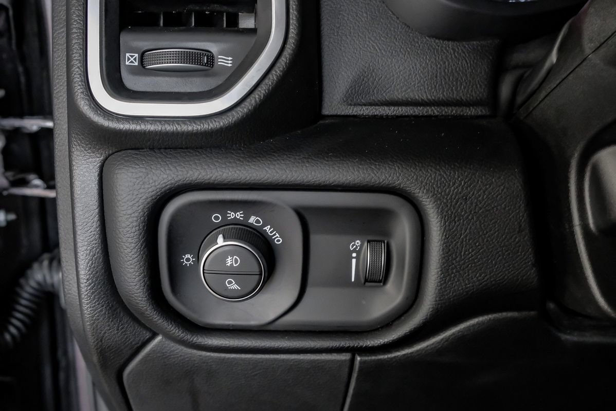 Used 2026 RAM 2500 Big Horn AWD/4WD image 28