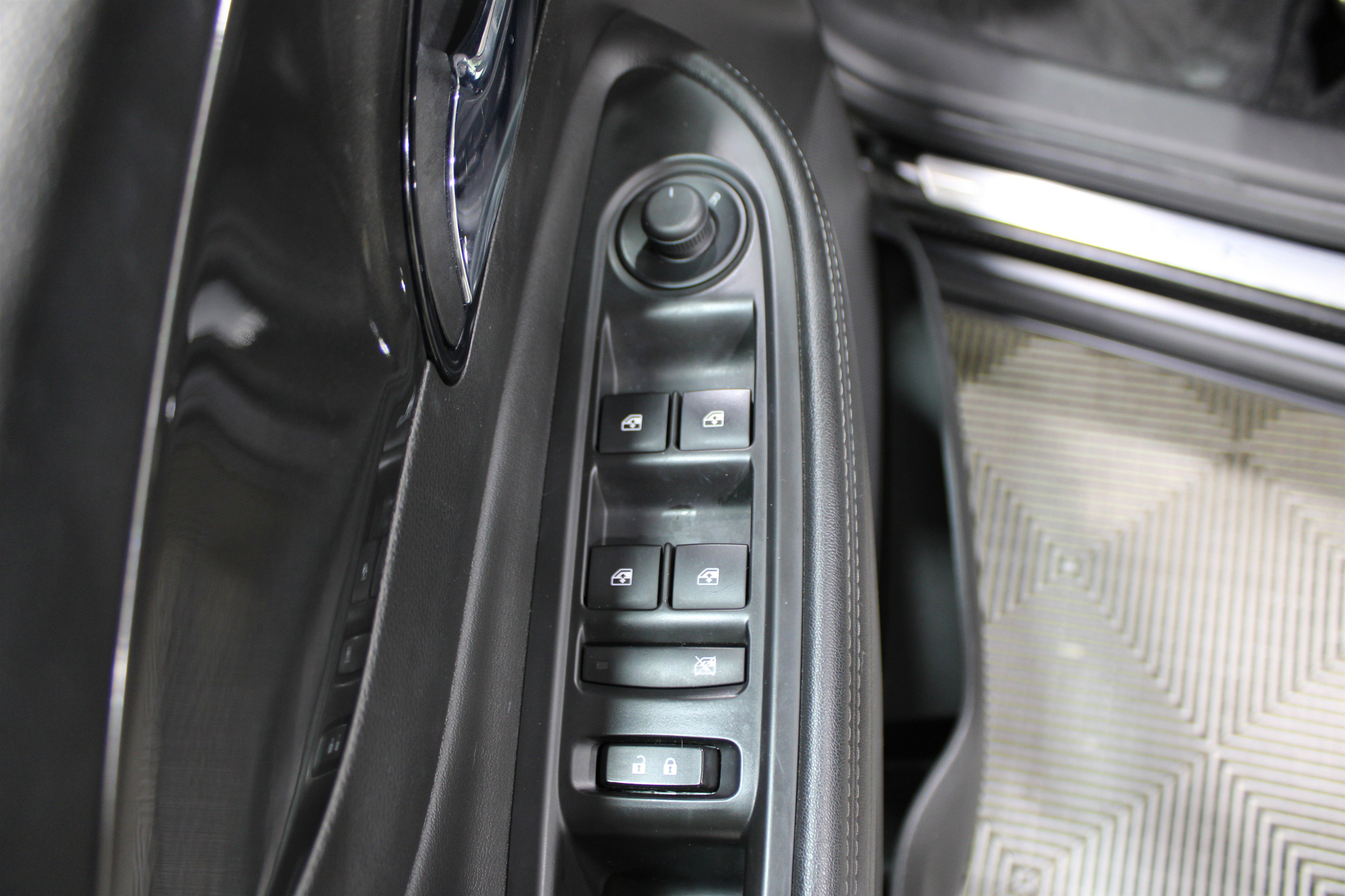 Used 2017 Buick Encore Preferred image 7